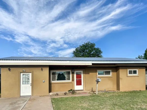 1736 N Penasco Dr, Hobbs, NM 88240
