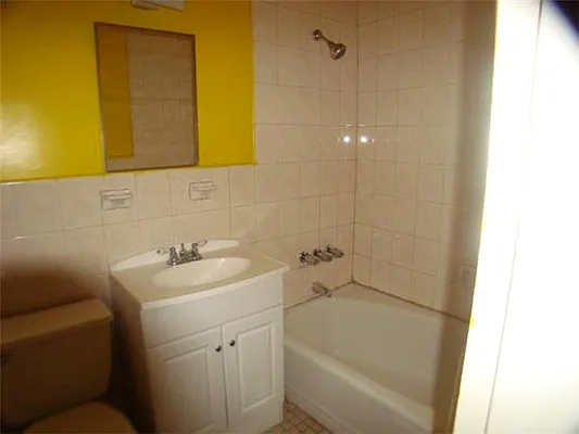 Rented by R New York | media 43