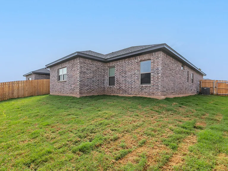 704 Wind Sail Ct — Photo 34