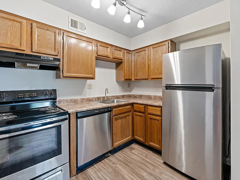 1870 Frankfort Ave #11 — Photo 10