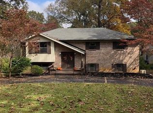 1750 Deerwood Cir, Cookeville, TN 38506