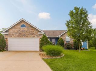 1318 Pebble Beach Ln, Ottawa, KS 66067