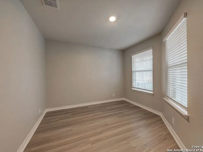 12006 Old Onyx — Photo 10