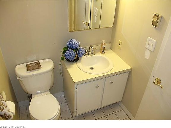 5th image of 8 Pineview Dr #8B