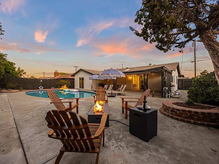 8202 Beaver Lake Dr — Photo 54