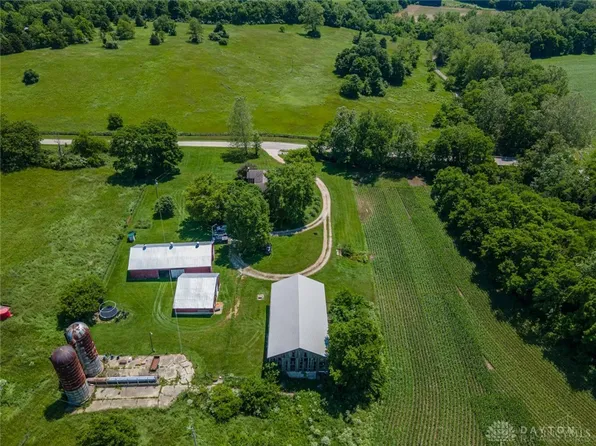 14541 Lower Gratis Rd, Farmersville, OH 45325
