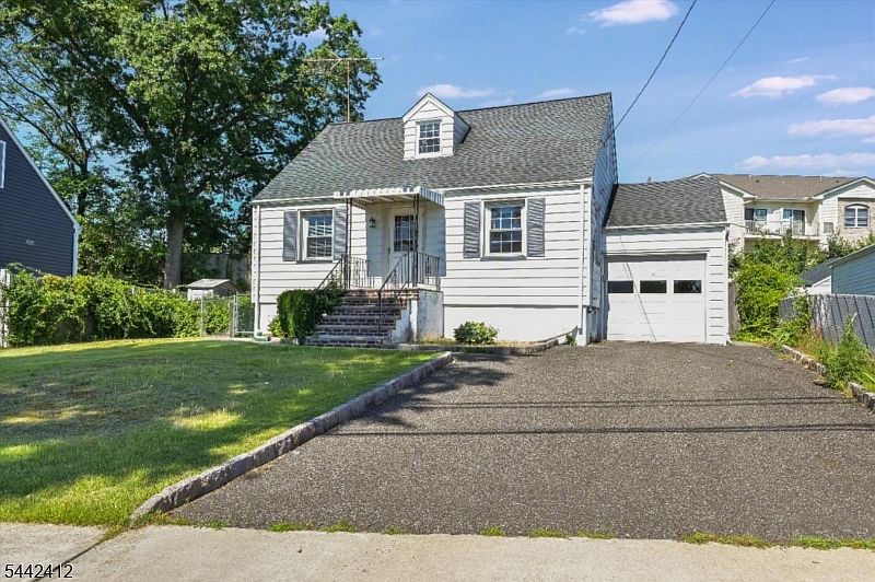1st image of 43 Urma Pl