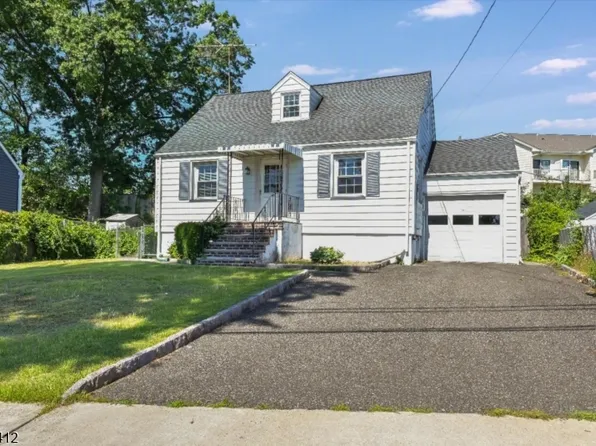 43 Urma Pl, Saddle Brook Twp., NJ 07663
