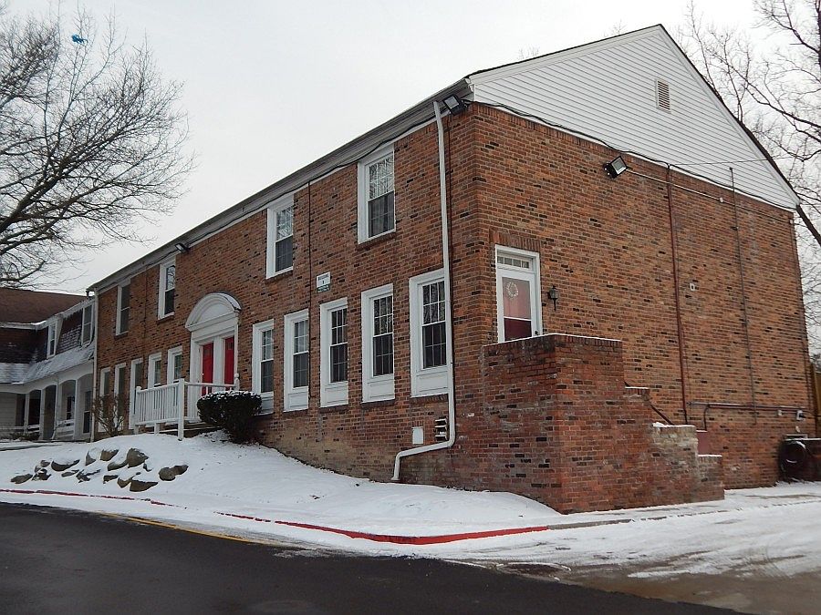 2nd image of 9 Trenton Sq