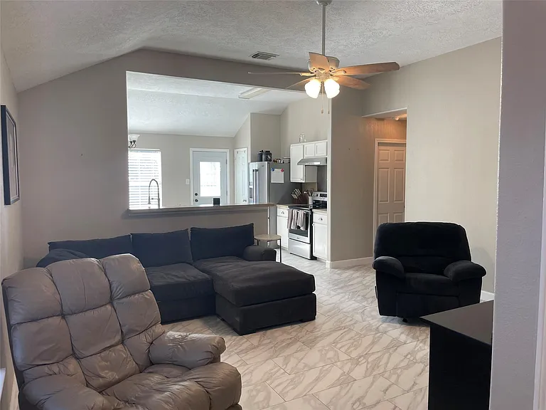 14024 Buckskin Dr — Photo 5