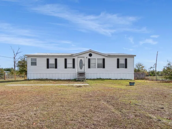 8224 Eastwood Ave, Youngstown, FL 32466