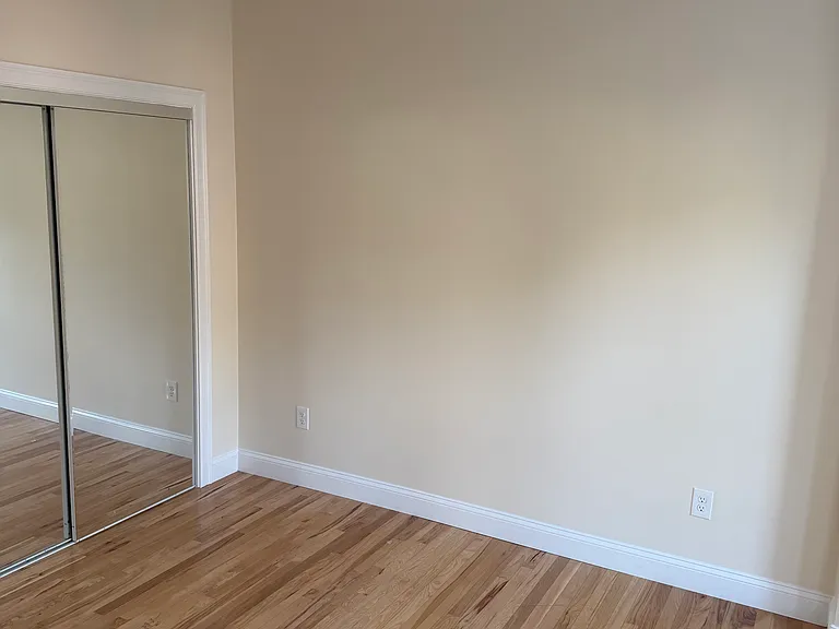173 Porter St #2 — Photo 4