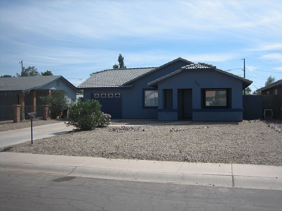 1st image of 537 W Melrose Dr