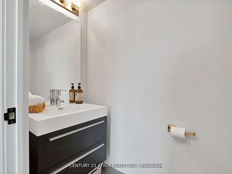 25 Holly St #1107 — Photo 11