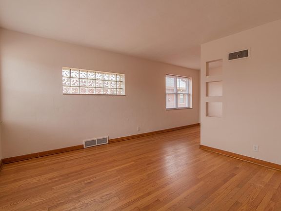 3rd image of 5539 Chippewa St