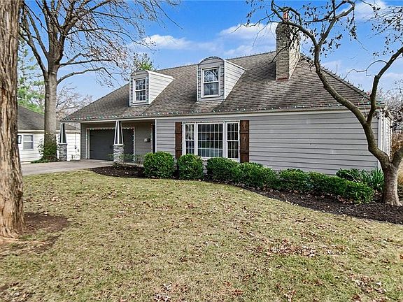 3rd image of 8001 Dearborn Dr