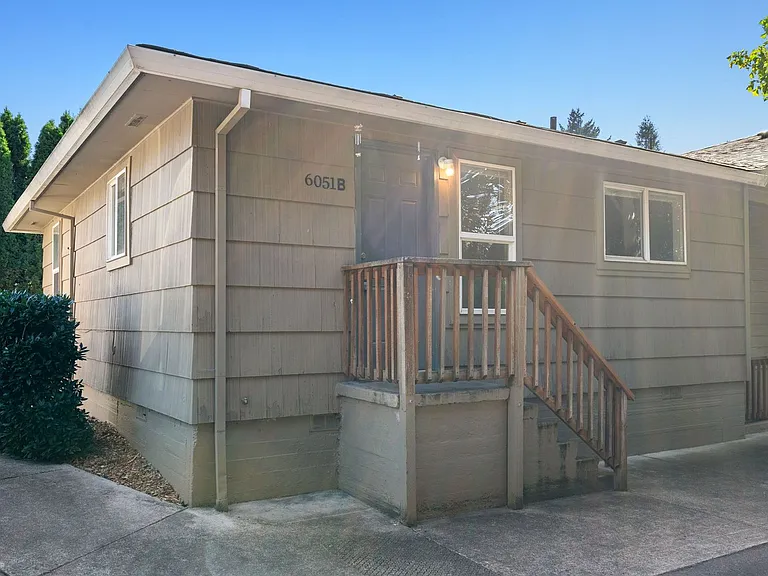 6045 NE Simpson St #6051-B — Photo 1