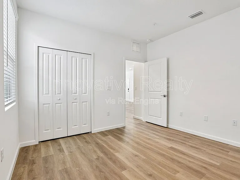 Venture Apartments — Photo 89