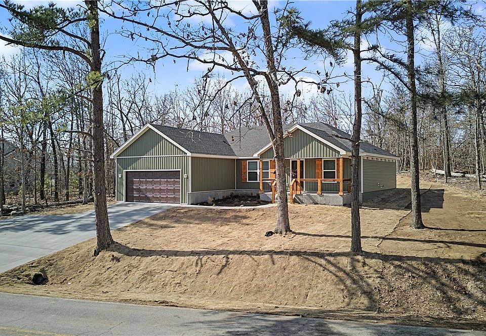 1st image of 88 Stoneykirk Dr