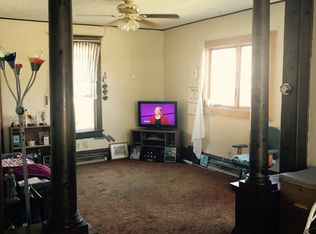 117 S Carpenter St, Sumner, IA 50674