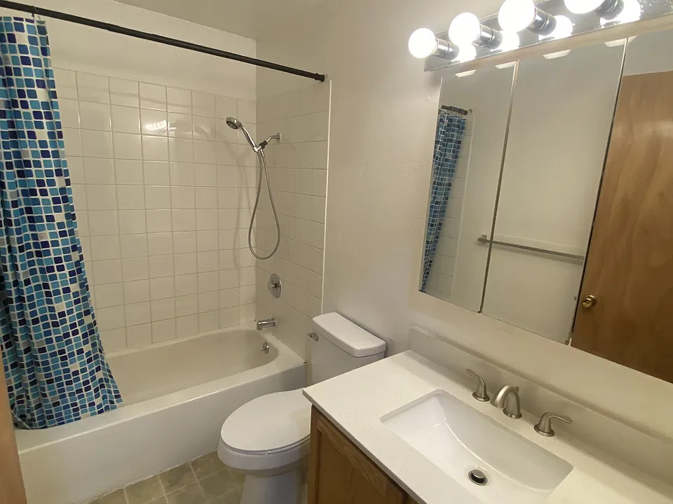 3803 Iowa Dr #1 & 4