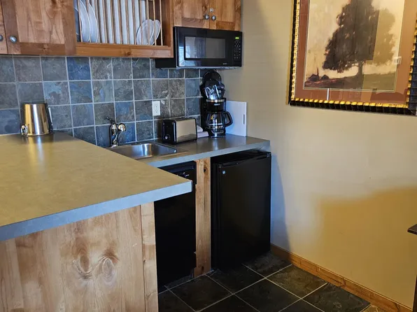 604 Bunker Ave #406, Kellogg, ID 83837