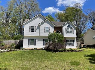 690 Maggie Mae Ln, Lawrenceville, GA