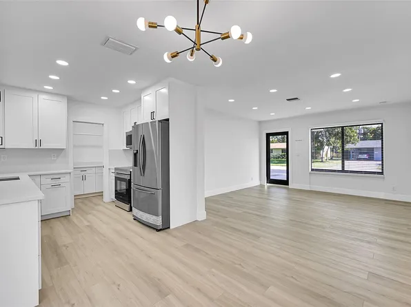 1313 SE 2nd Avenue, Deerfield Beach, FL 33441