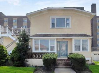 636 W Penn St APT 2, Long Beach, NY 11561