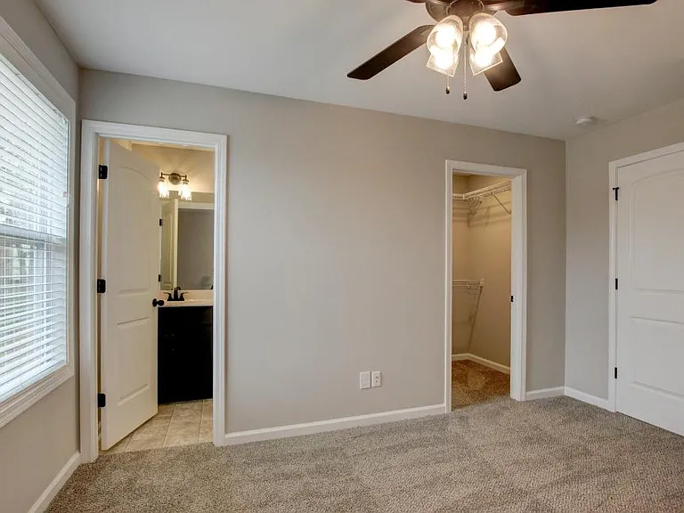 1115 Hillwood Dr — Photo 19