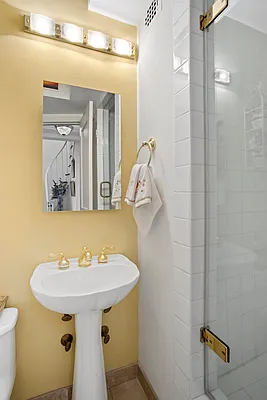 Sold by Compass | media 17