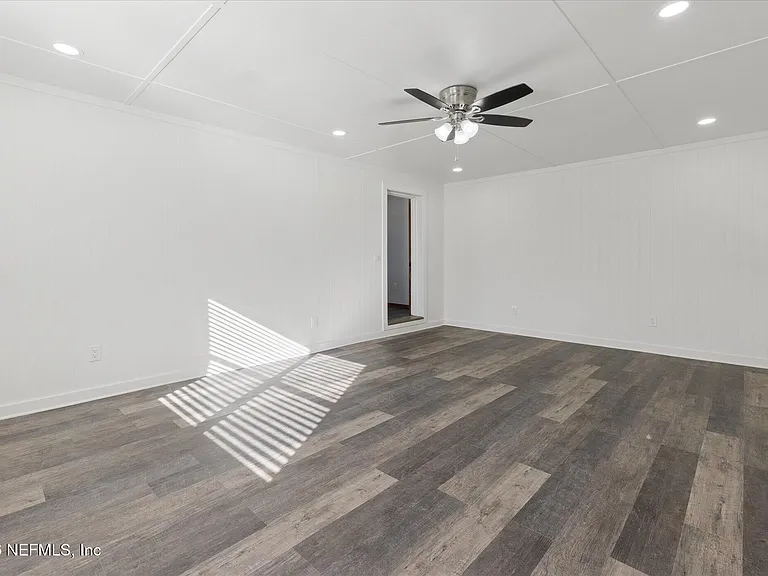 863 Westgate Dr — Photo 21