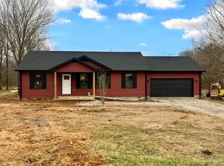 6943 Dripping Springs Rd, Glasgow, KY 42141