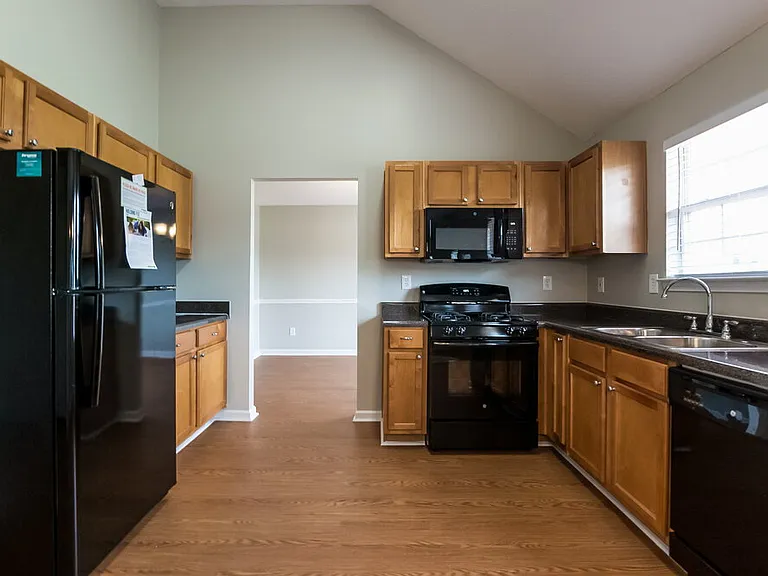 153 Bellington Dr — Photo 6
