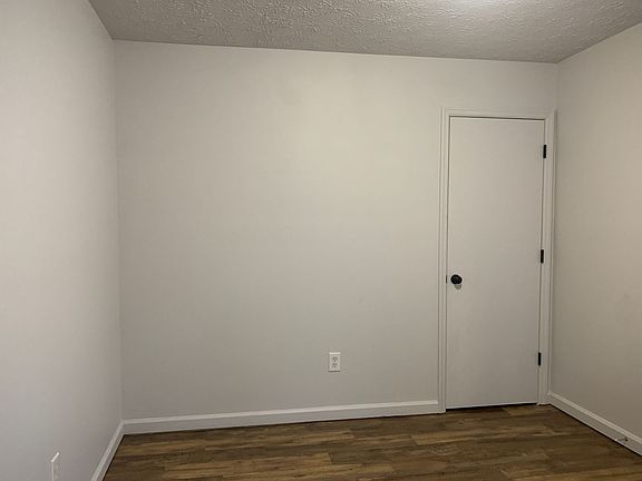 4th image of 122 Miami St #7