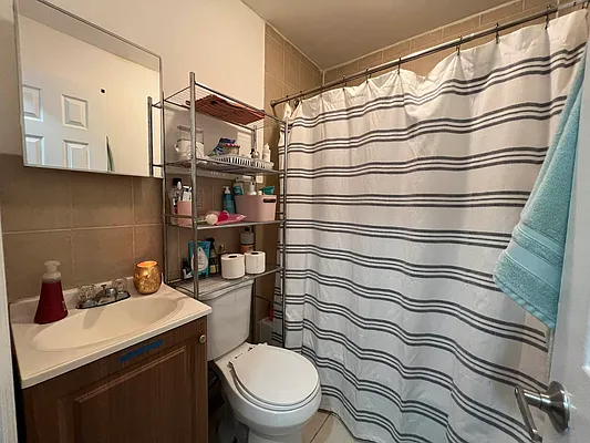 Rented by Rumah Realty Inc | media 11