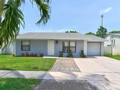 5964 Triphammer Road N, Lake Worth, FL, 33463