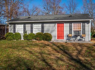 286 Meadowood Rd, Louisville, KY 40229