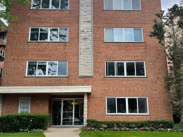 2722 Central St APT 3E, Evanston, IL 60201