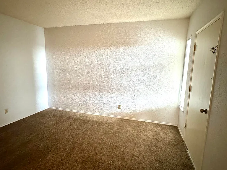 6201 Escondido Dr #3C — Photo 16