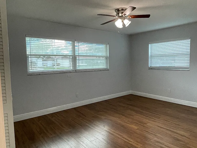 1395 Ambassador Dr — Photo 27