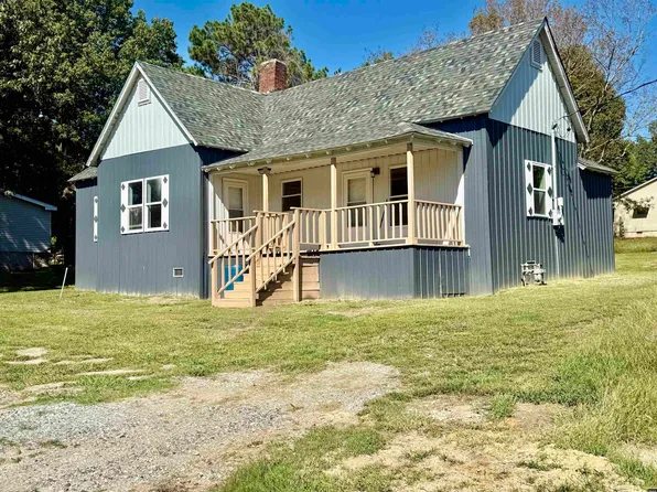 609 W Westbrook St, Troy, TN 38260