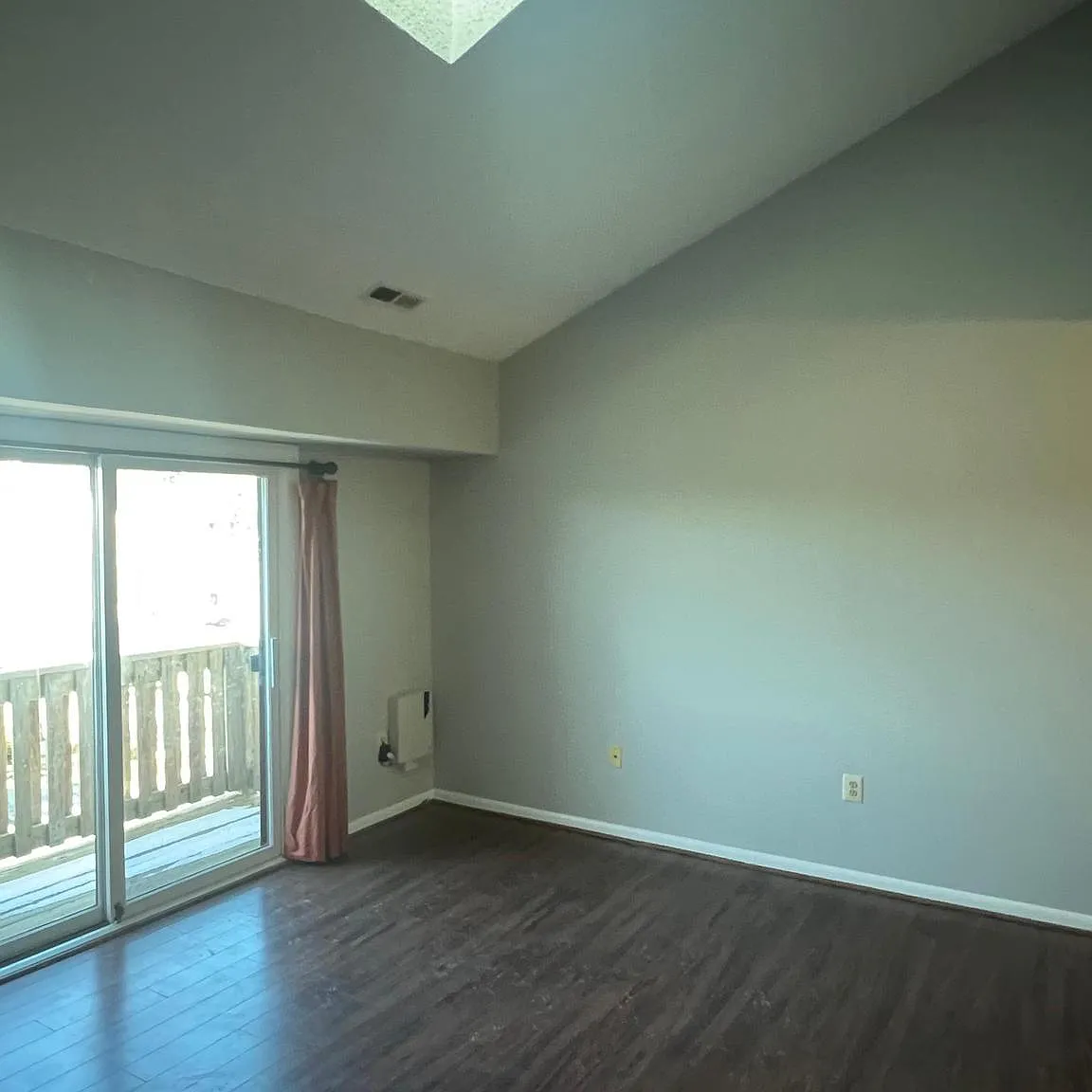 1 bed, 667 sqft, $1,900 — Photo 3