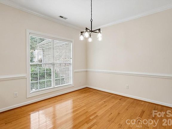 4th image of 6318 Stephens Grove Ln