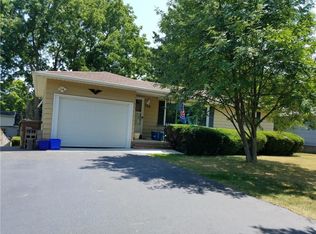 260 Woodside Pl, Rochester, NY 14609