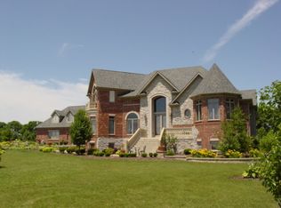 7447 Grove Rd, Oswego, IL 60543