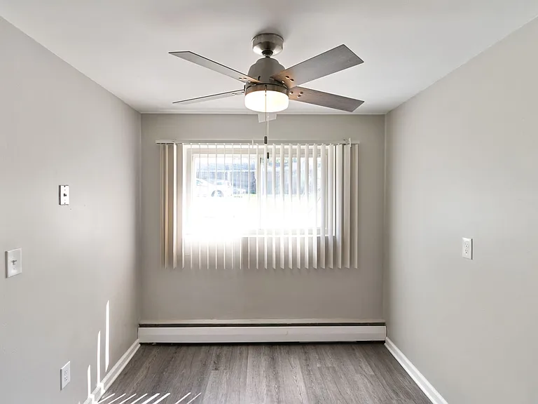 Brownell Apartments - Coast to Coast Management — Photo 27