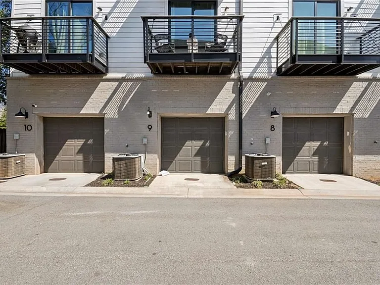 1350 May Ave #9 — Photo 37