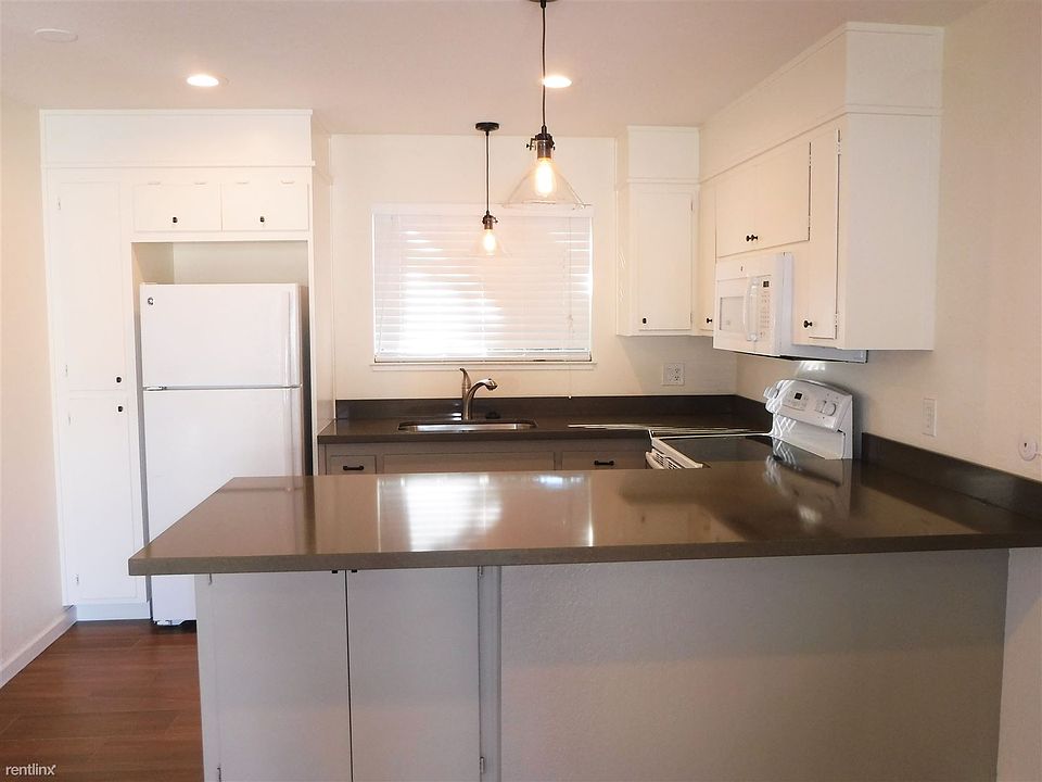 1st image of 2755 21st St