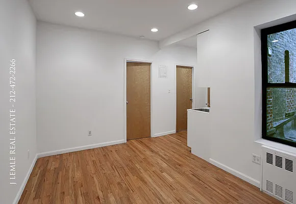 Rented by J. Lemle Real Estate | media 35